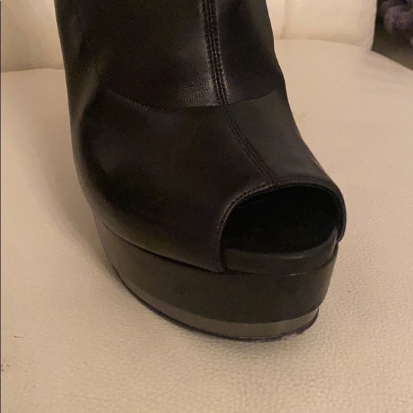 Authentic Gucci Platform Peeptoe Booties - Picture 10 of 10